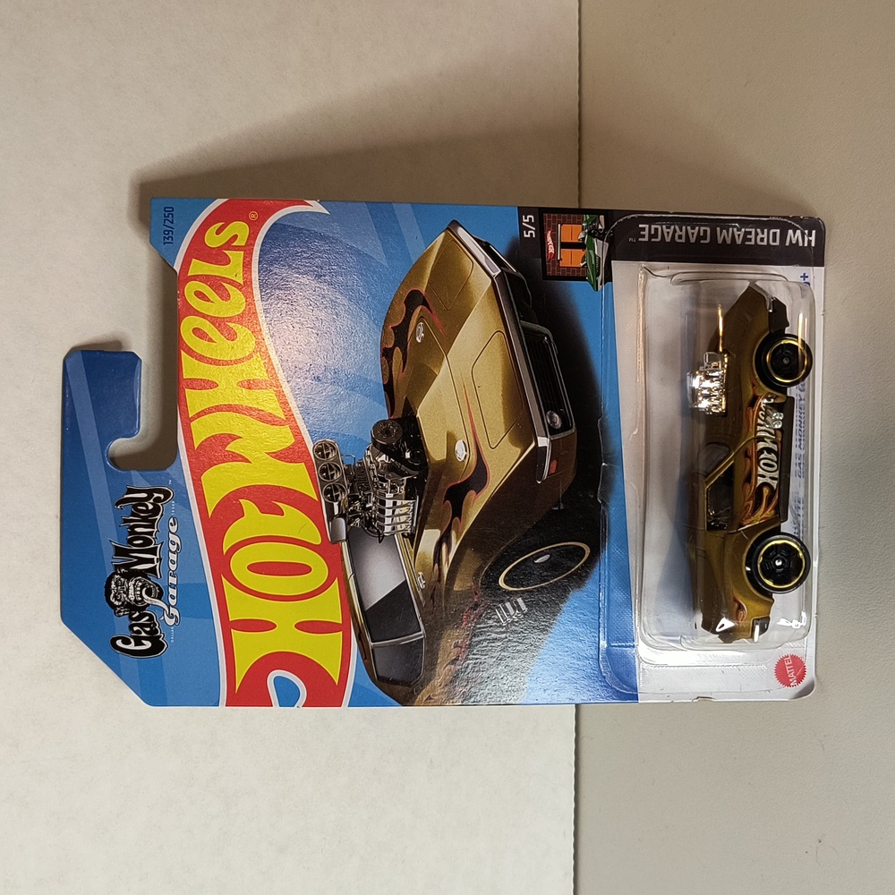 B22 Hot Wheels 68 Corvette Stingray Gas Monkey Garage   with shipping protector